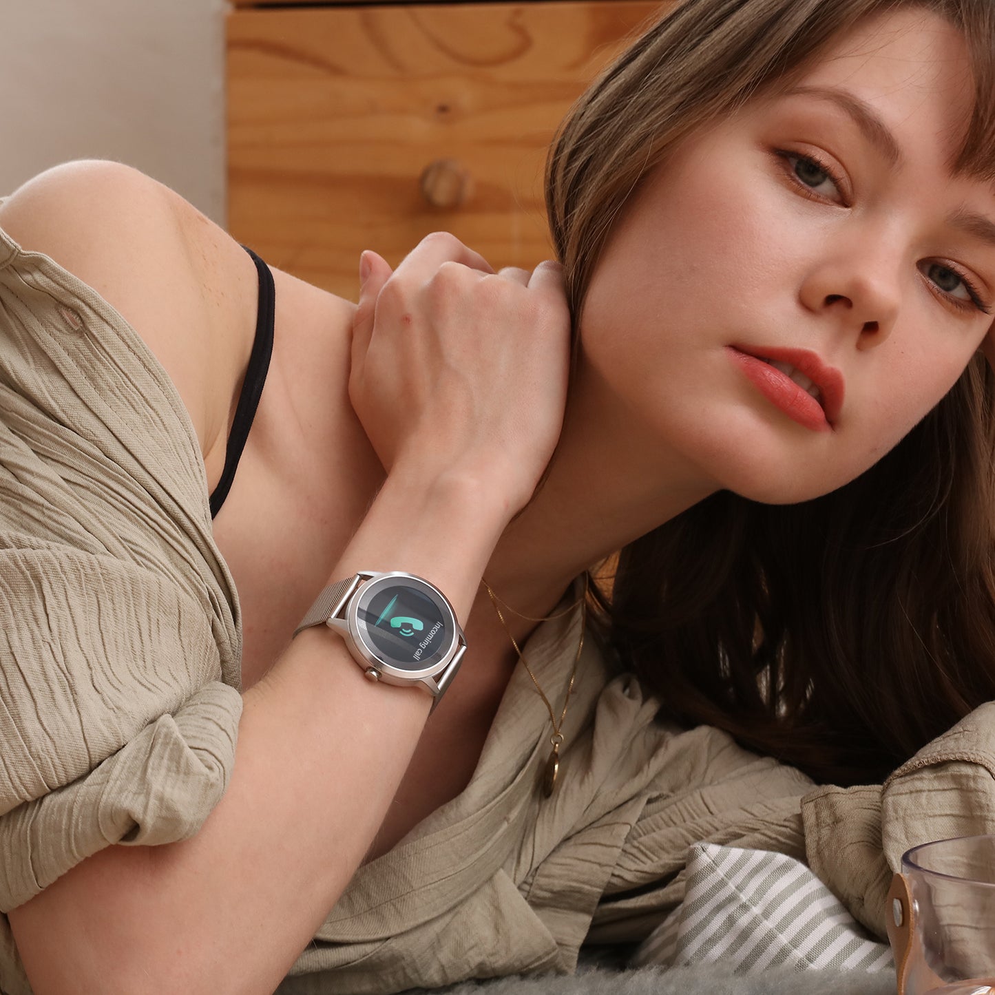 SCARLETT - Simple Neat Lady SmartWatch